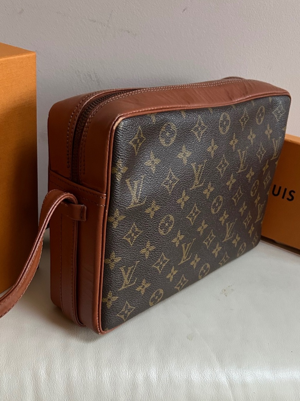 Vintage Authentic Louis Vuitton Sac Bandoulier🧡🤎